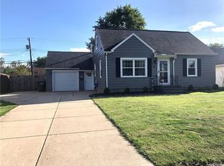 29 Argus Dr, Depew, NY 14043