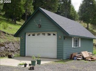 5472 Little River Rd, Glide, OR 97443