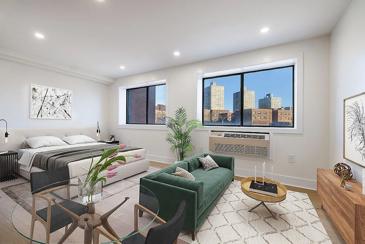 10210 Queens Blvd APT 301 photo 1