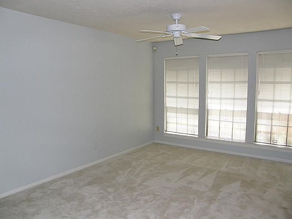 5th image of 14731 Cobre Valley Dr