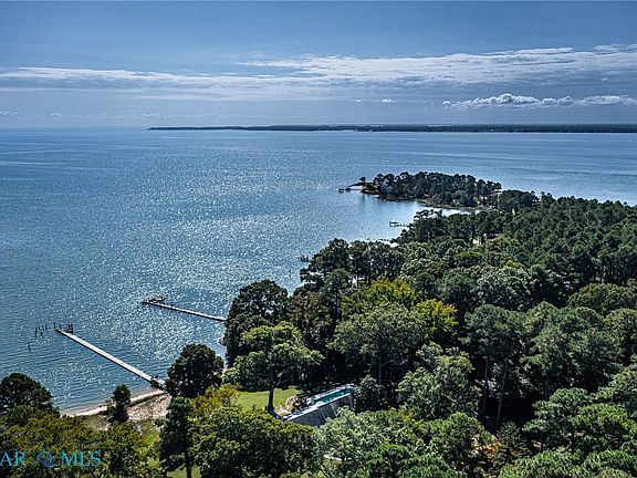 3rd image of 2276 Mosquito Point Rd