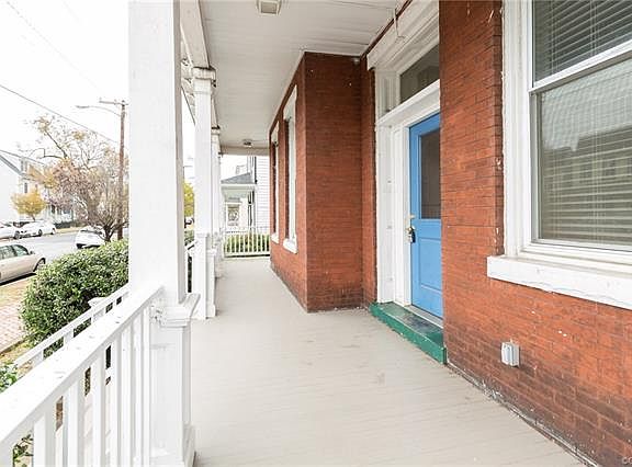 3rd image of 601 W 31st St