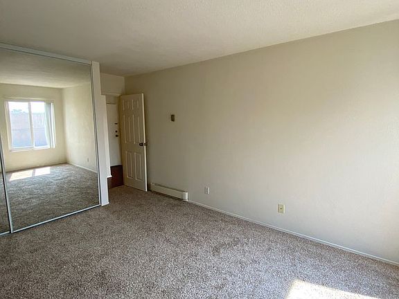 5th image of 1645 Emerald St APT 2K