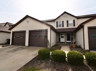 620 Topaz Ln, Brunswick, OH