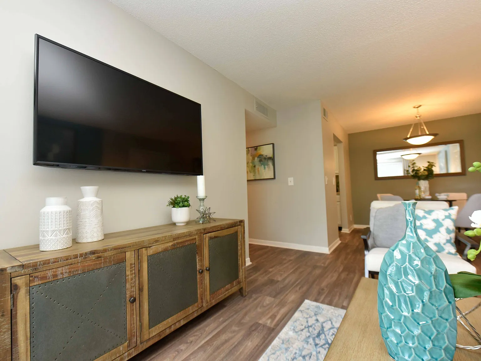 Brookhaven Apartments — Photo 4
