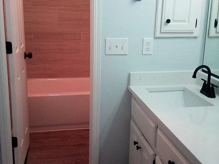 8229 N McKee Blvd — Photo 24