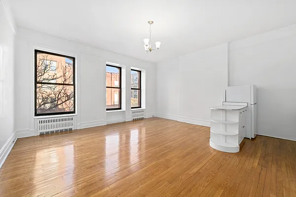 Rented by Douglas Elliman | media 21