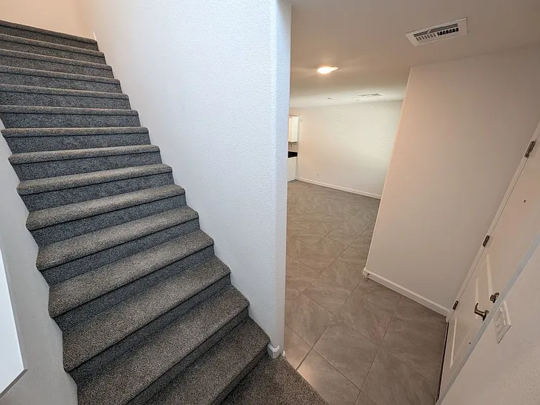 3509 Golden Chariot Ave — Photo 9