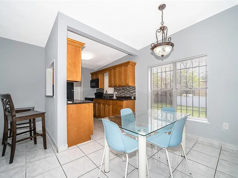 1213 Lawne Blvd — Photo 3