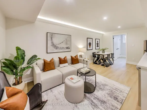 21 Rolyat St, Toronto, ON M6J 1S5