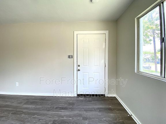 2nd image of 1445 Delgado St