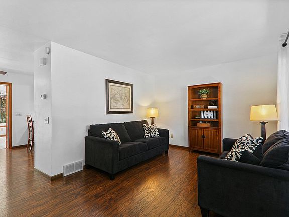 4th image of 3999 Sunnyvale Dr