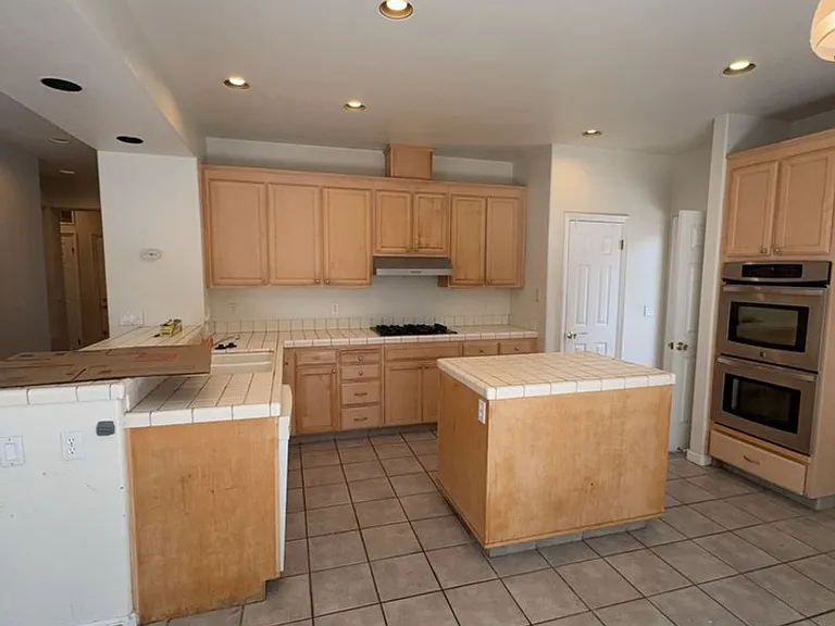 5152 Renaissance Ct — Photo 4