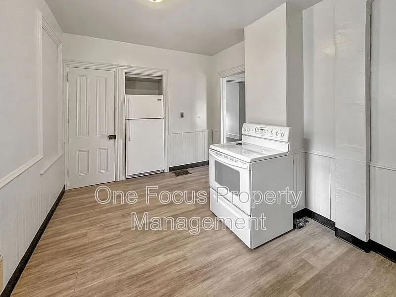 1 bed, 1.0 bath, $725 — Photo 3