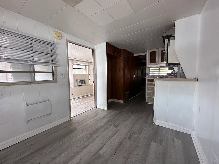 5100 Little Lake Ct #10 — Photo 7