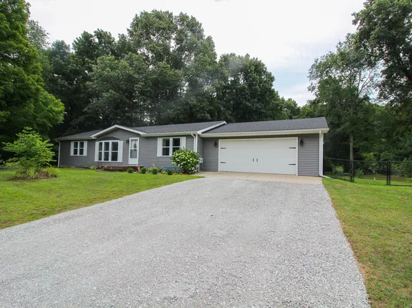 32691 Winther St, Paw Paw, MI 49079