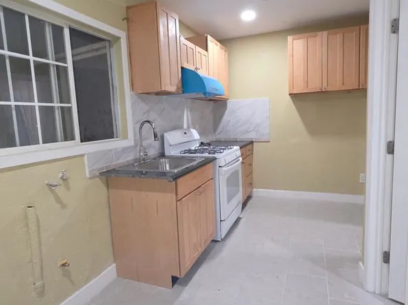 705 N Gunther St, Santa Ana, CA 92703