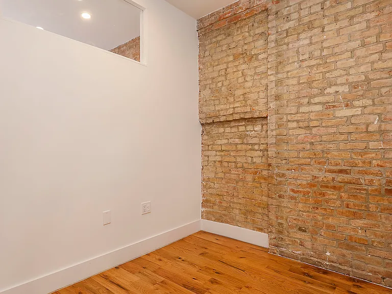 92 Rivington St #1 — Photo 6