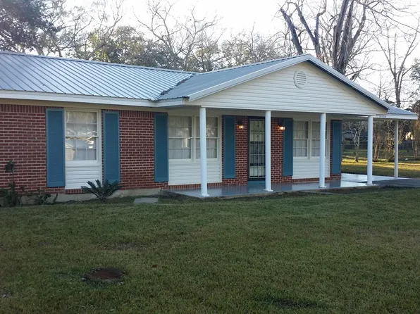 10566 Deer Dr, Grand Bay, AL 36541