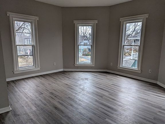 4th image of 235 S State St #D