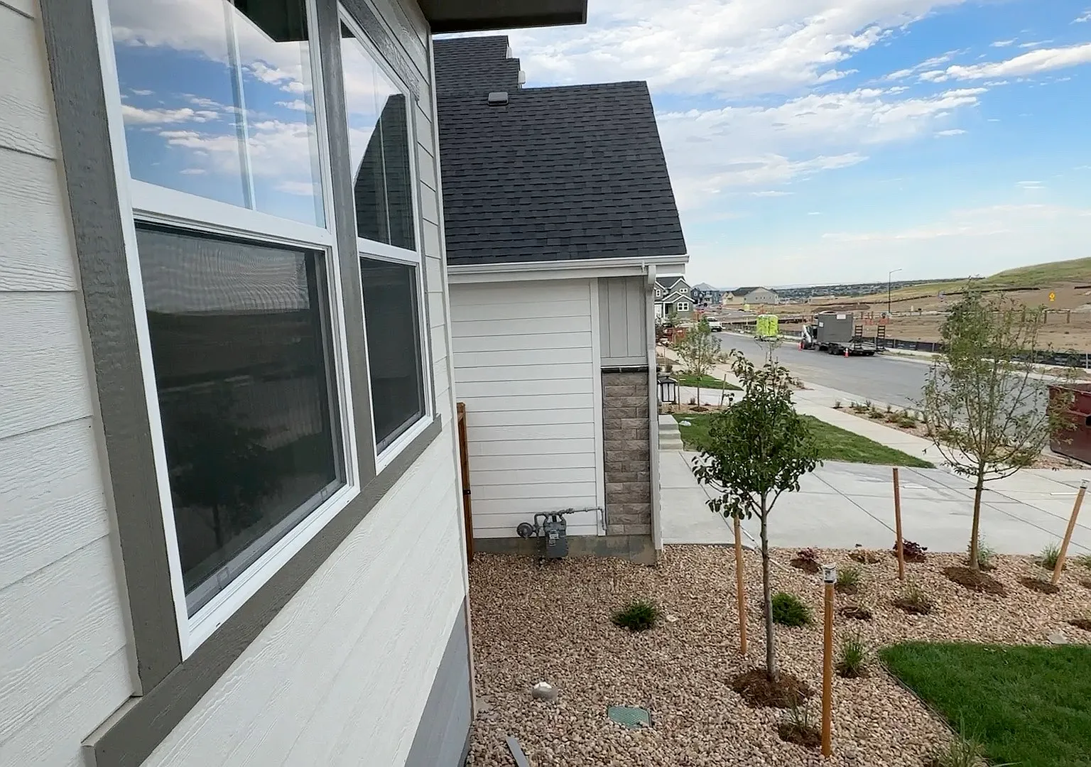 5 bed, 2503 sqft, $4,200 — Photo 4