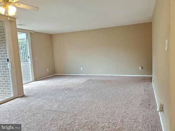 5th image of 10218 Prince Pl APT 10-T6