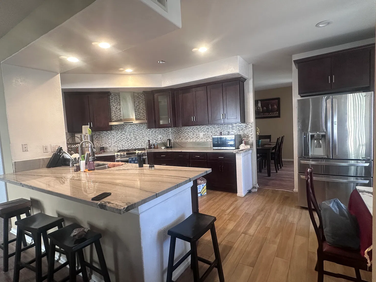4 bed, 2693 sqft, $3,500 — Photo 4