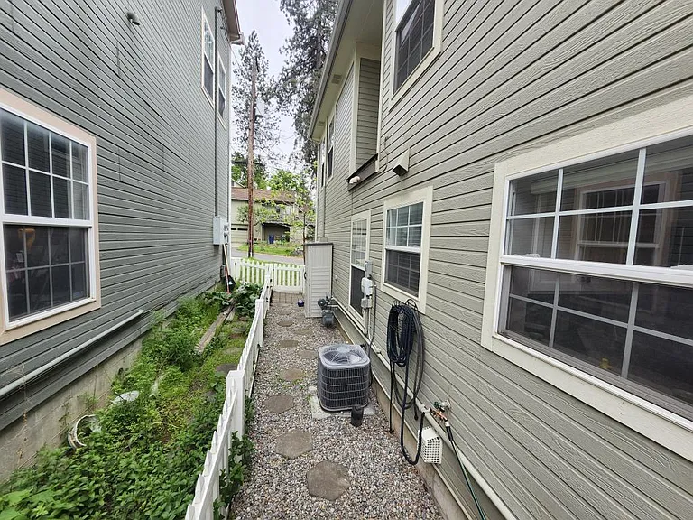 1619 W 13th Ave — Photo 8