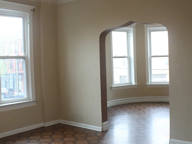 2025 W 35th St #2F — Photo 28
