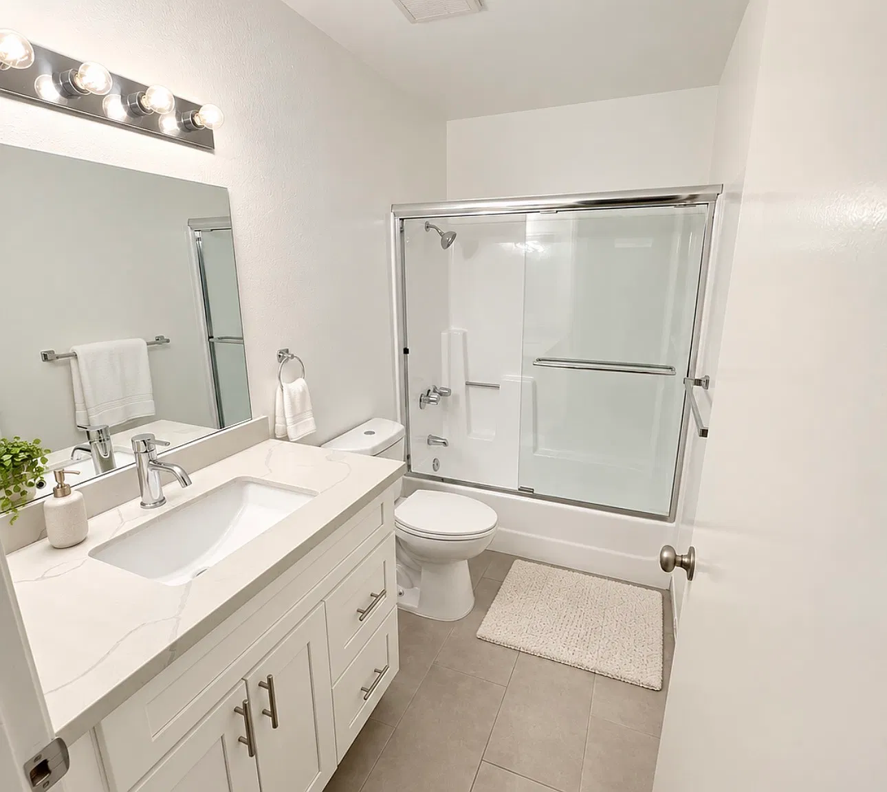 2 bed, 1500 sqft, $2,700 — Photo 4