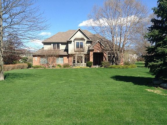 3rd image of 9511 Sherwood Dr