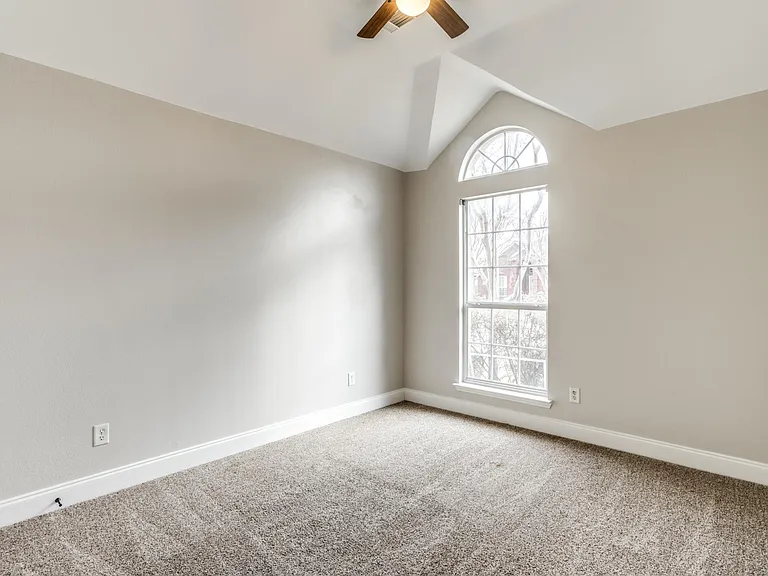 6415 Day Spring Dr — Photo 25