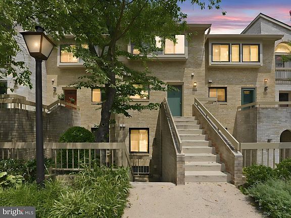 2nd image of 11128 Boathouse Ct #87