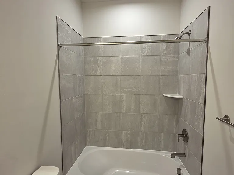 8 Weldon Way — Photo 34