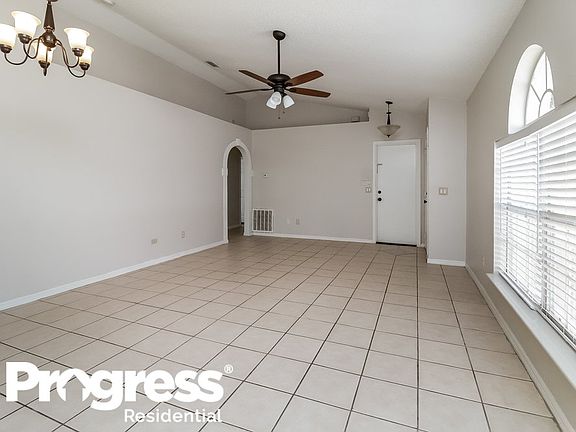 4th image of 2482 Parsons Pond Cir