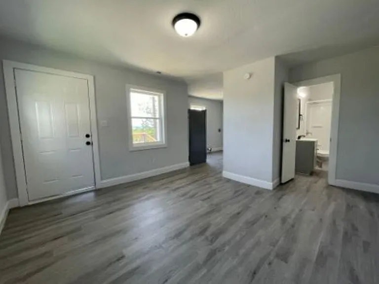 1609 Virginia Ave — Photo 8