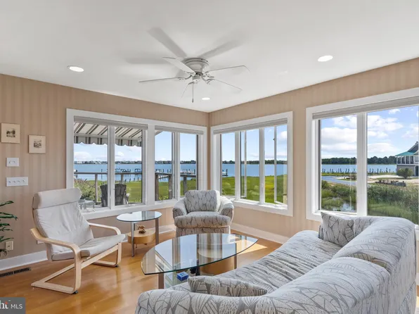 38798 Apple Ct, Ocean View, DE 19970