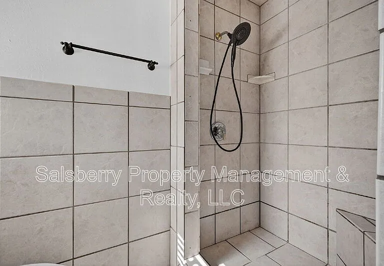 1113 Gifford Dr — Photo 24