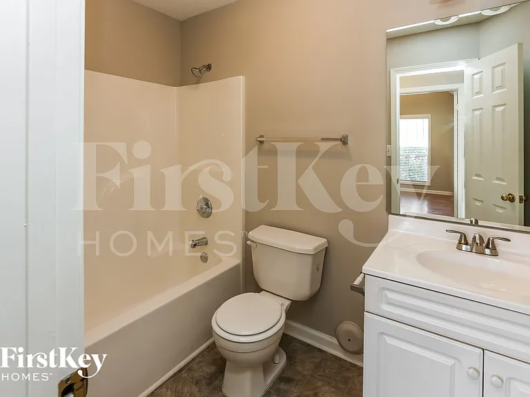 200 Summer Hill Dr — Photo 14