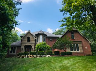 8508 Royal Woods Dr, Clarkston, MI