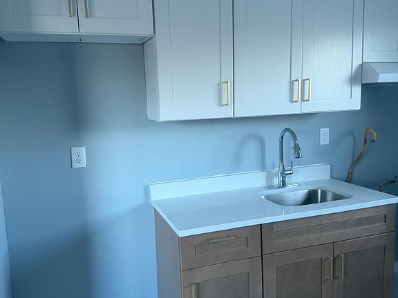 3rd image of 68 Sharon Ave #B4