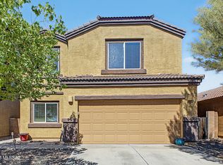 8745 N Black Pine Dr, Tucson, AZ 85743