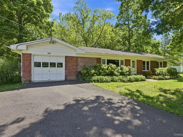 316 State Route 32 N, New Paltz, NY 12561