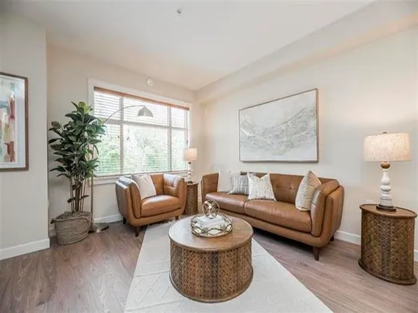 20376 86th Ave #309, Langley, BC V2Y 2C2