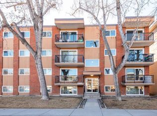 1829 N 11th Ave SW #404, Calgary, AB T3C 0N7