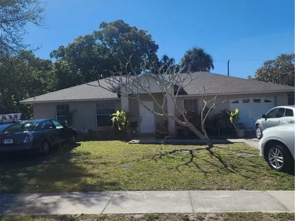 2826 Economy St, Fort Myers, FL 33916