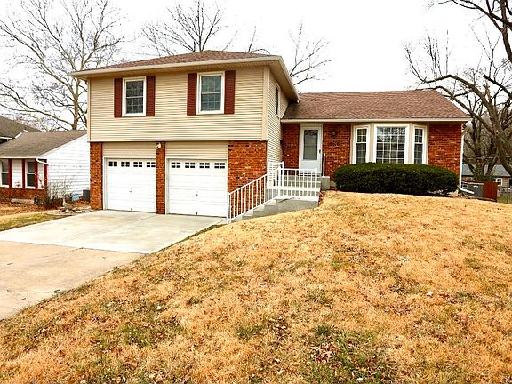 2nd image of 10110 W 92nd Pl