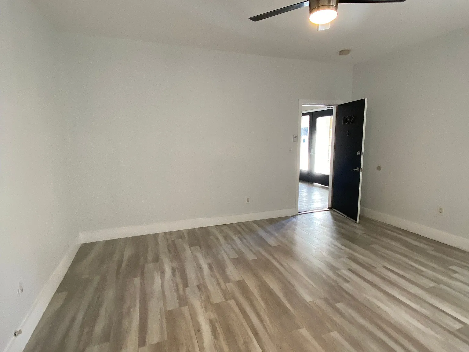 1 bed, 600 sqft, $1,900 — Photo 3