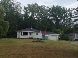 2037 Grove Rd, Standish, MI 48658