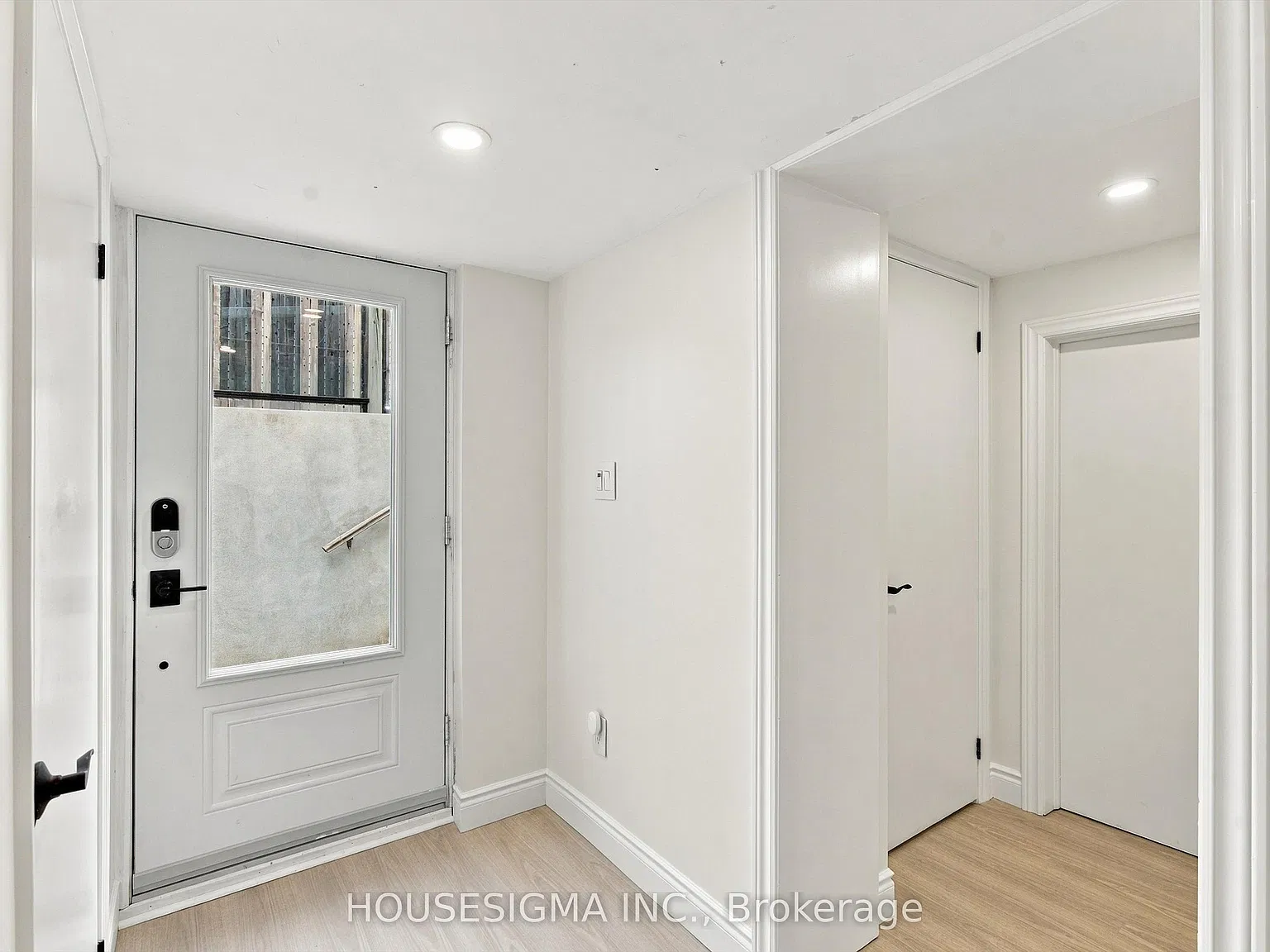 2 bed, $1,700 — Photo 3